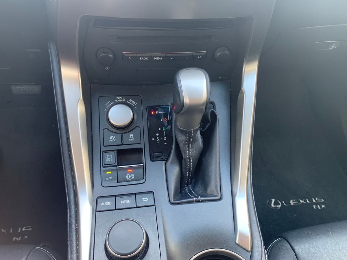 Lexus NX 300 H | AWD | Caméra de recul | Régulateur de vitesse | Cuir