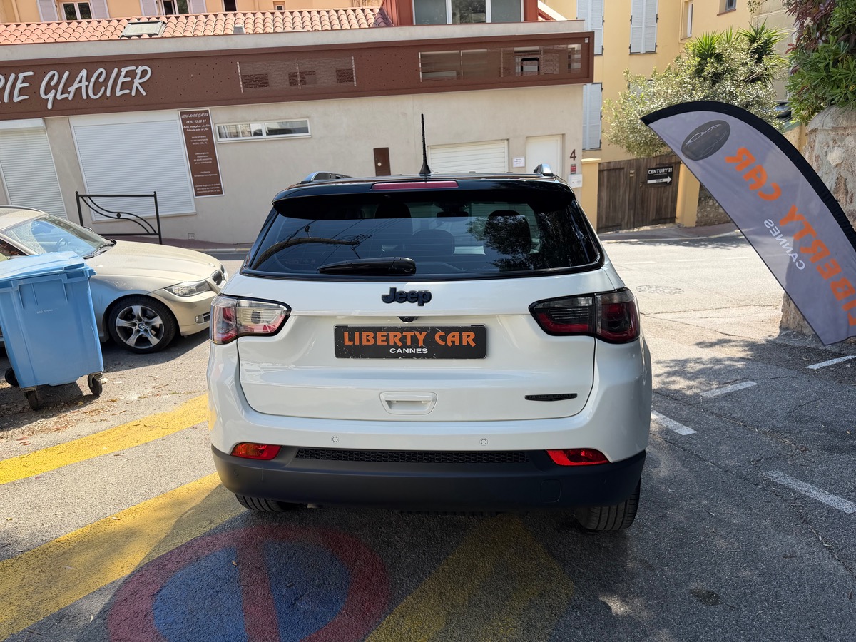 Jeep Compass 1.6 CRD 120 CV / Brooklyn Edition/ CarPlay / Caméra de Recul / Pack Black / Phase 2