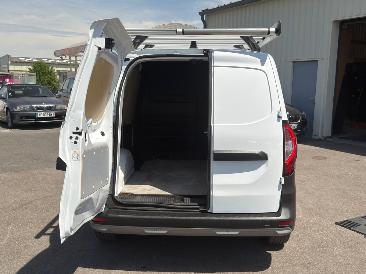 RENAULT Kangoo 1.3 TCE 130ch BVM Caméra / Galerie / Porte latérale