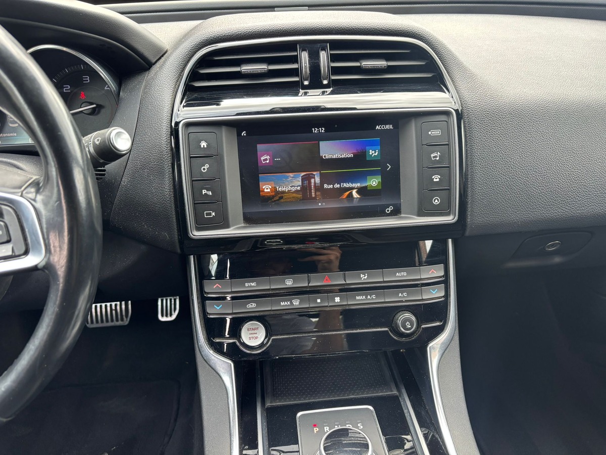 Jaguar XE 2.0D 180 R-SPORT BVA