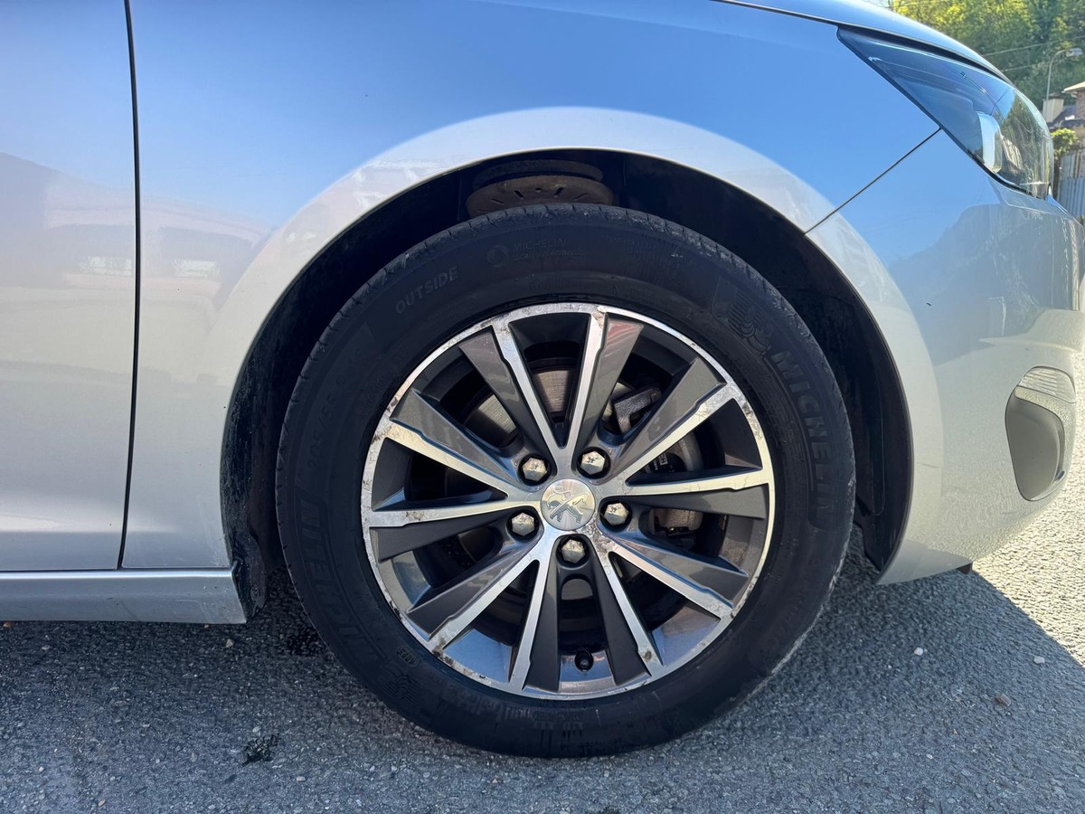 Peugeot 308 1.6 Blue-Hdi 120cv Allure - Garantie - première Main