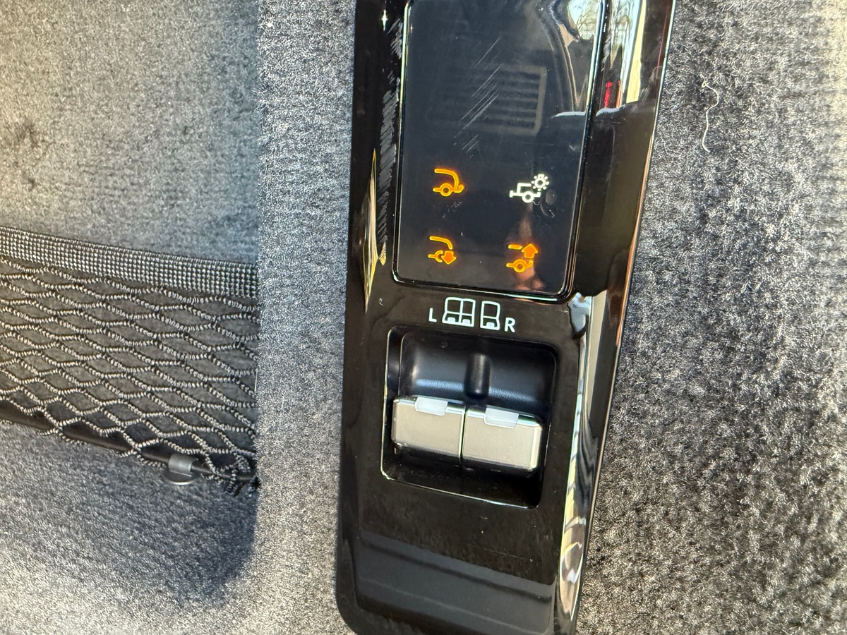 Land-Rover Range Rover Sport P550E HYBRIDE AUTOBIOGRAPHY / FRANCAIS / 72578 KMS