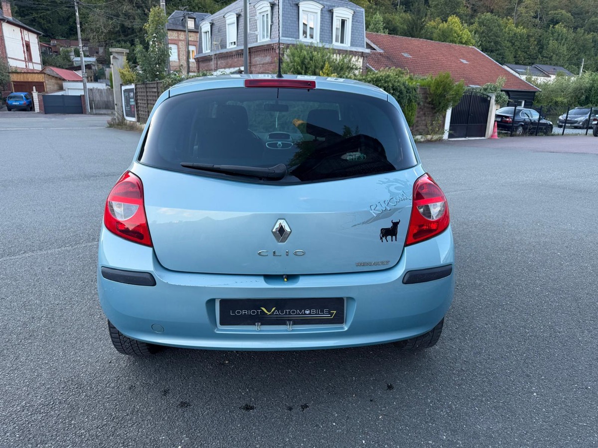 RENAULT Clio III 1.5 DCI 70 RIP CURL 5 Portes- Distribution neuve- Garantie