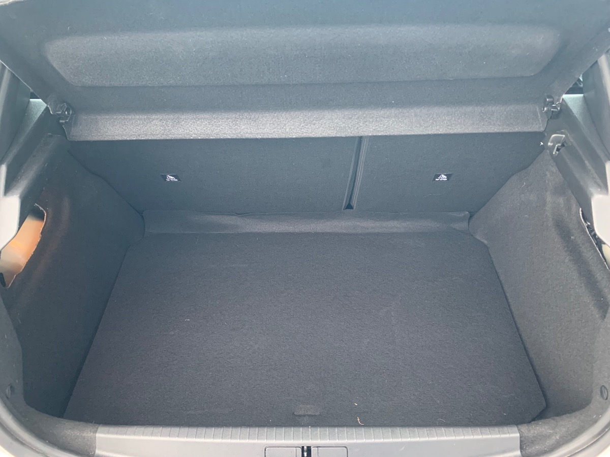 Peugeot 208 100 ch | Active | Aide stationnement arrière | Sièges avant chauffants | Écran tactile