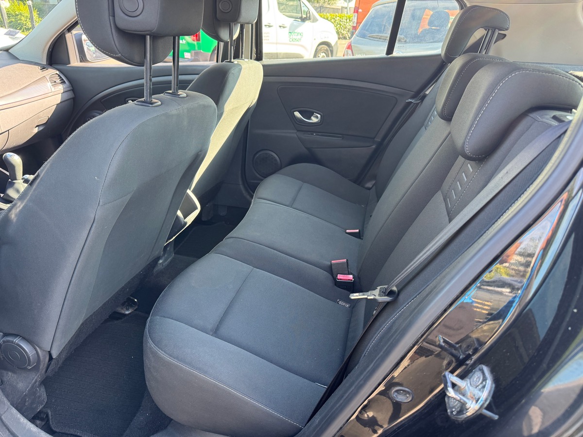 RENAULT Megane 1.6i 100 EXPRESSION
