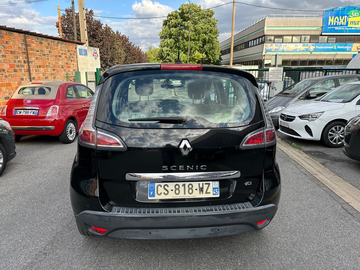 RENAULT Scenic 1.5 DCI 110 CV 4XCART bleue 