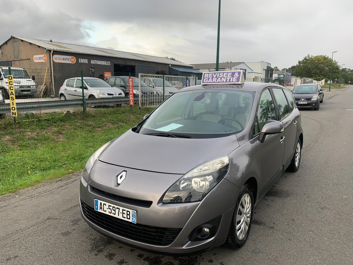 RENAULT Megane grand scenic 1.9 dci 130CH 174981KM