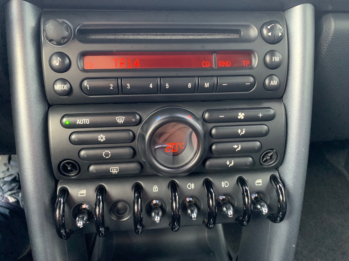 Mini Cooper 112 ch | GPS | Boite automatique | Sellerie cuir | Radar de recul | Régulateur vitesse