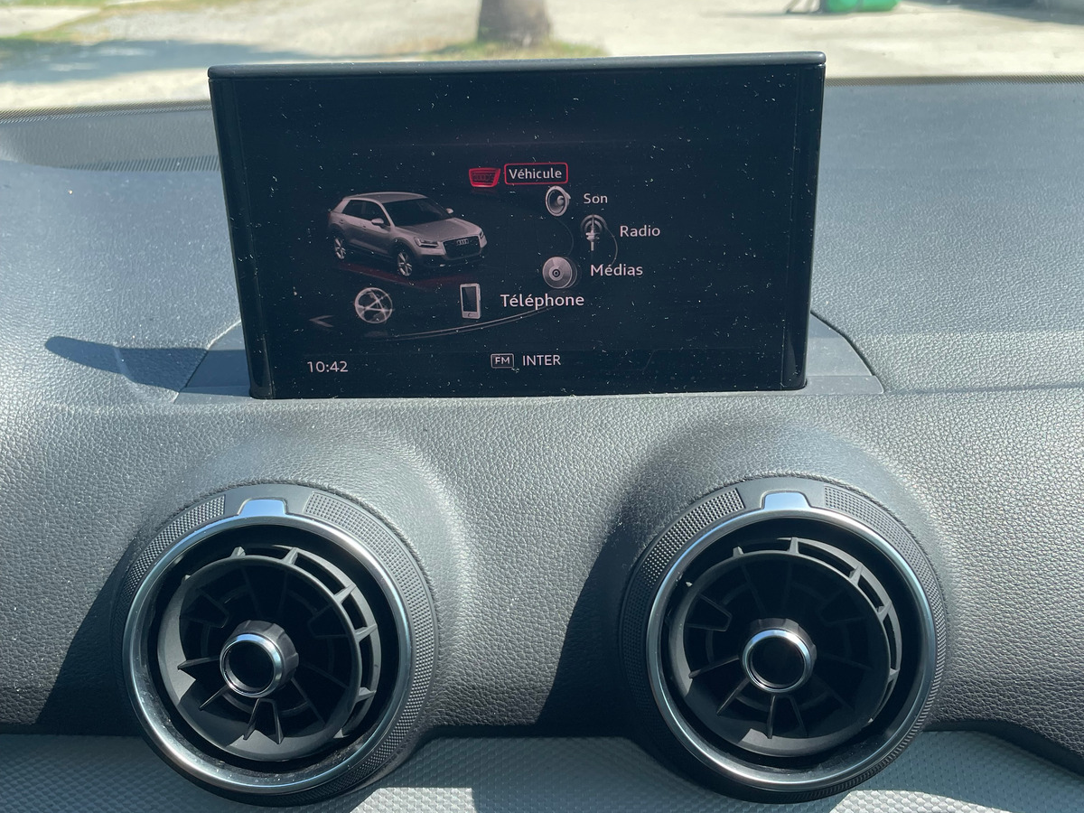 Audi Q2 30 tfsi BVM6 1.0