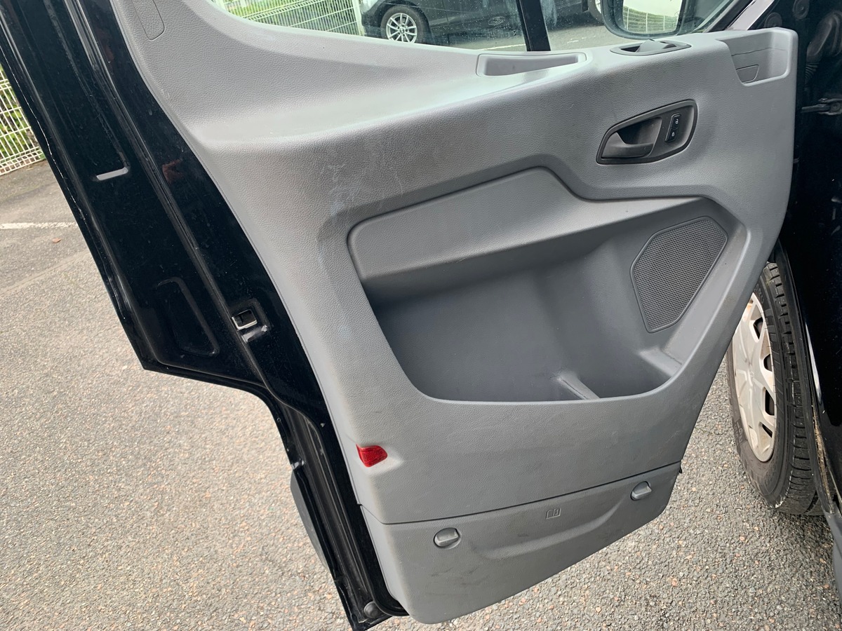 Ford TRANSIT 155 | Trend | Kit mains-libres Bluetooth | 1 Porte latérale coulissante | Climatisation