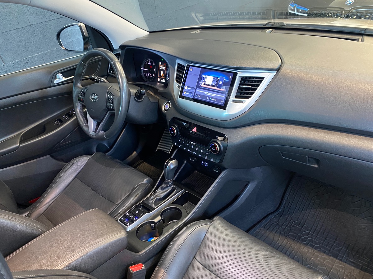 Hyundai Tucson III 1.7 CRDI 141 EXECUTIVE DCT-7