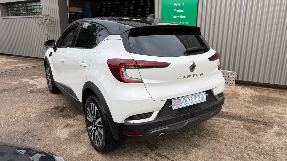 RENAULT Captur 2 II dci 115 EDC INITIAL PARIS BOITE AUTOMATIQUE TO CAMERA 360 CUIR COCKPIT KEYLESS