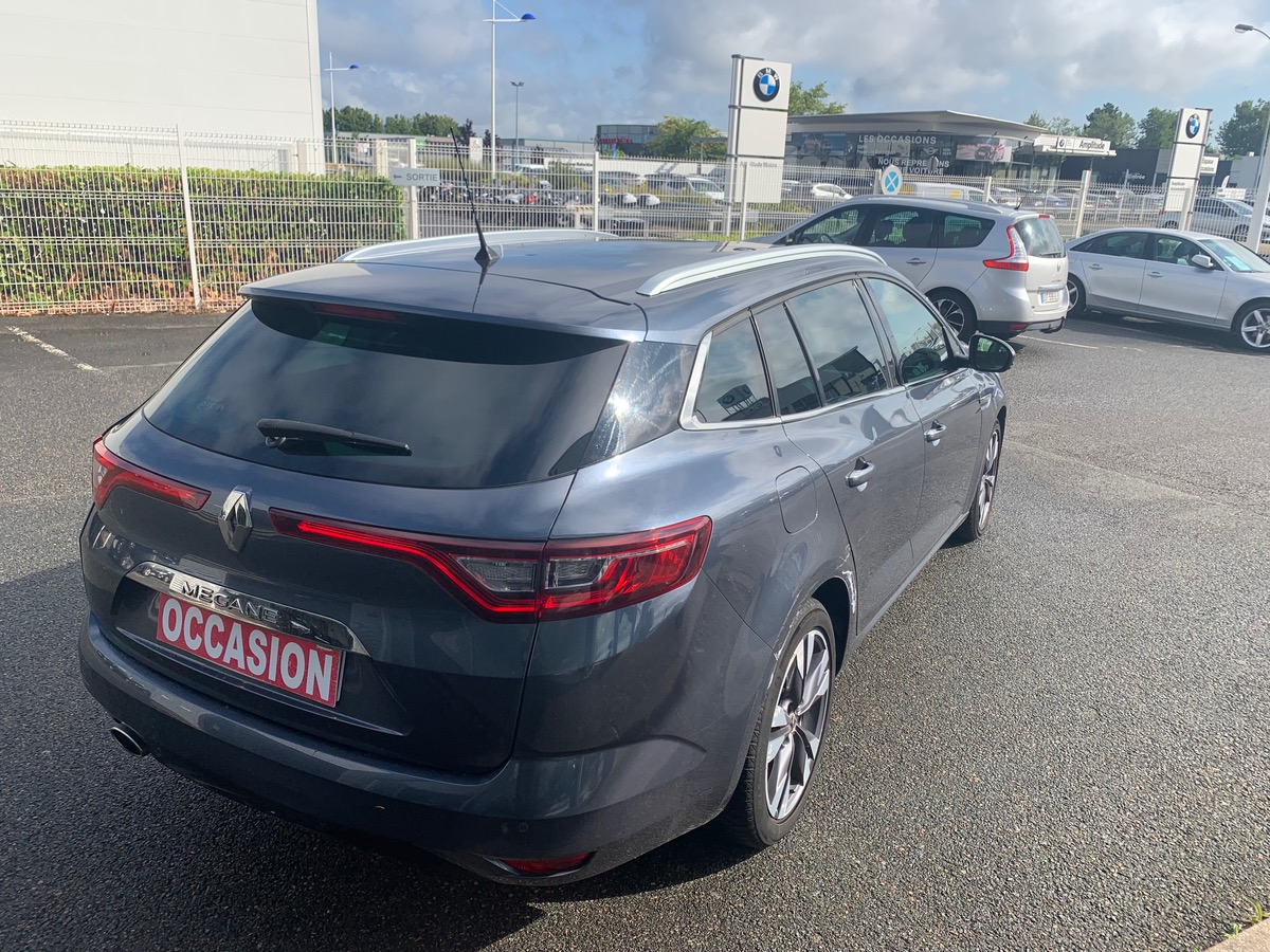 RENAULT Megane Estate Intens | GPS | Jantes Alu 17'' | Caméra de recul | Climatisation automatique