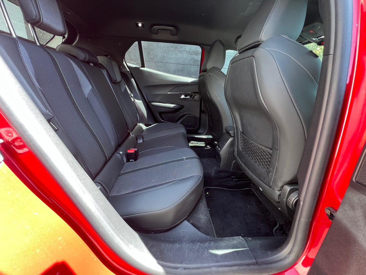 Peugeot 2008 Électrique GT 136
