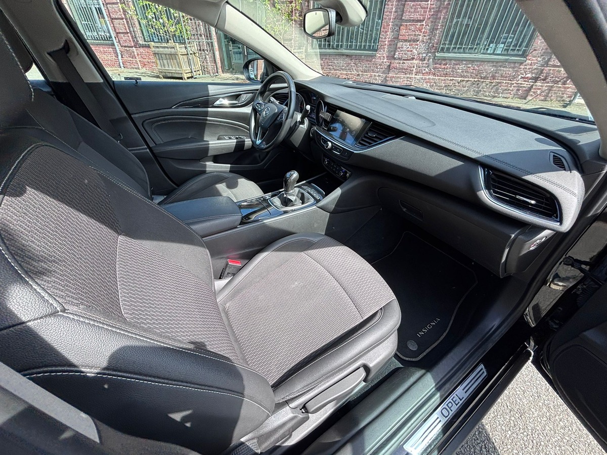 Opel Insigna Grand Sport 1.5 TURBO 165 INNOVATION - APPLE CARPLAY