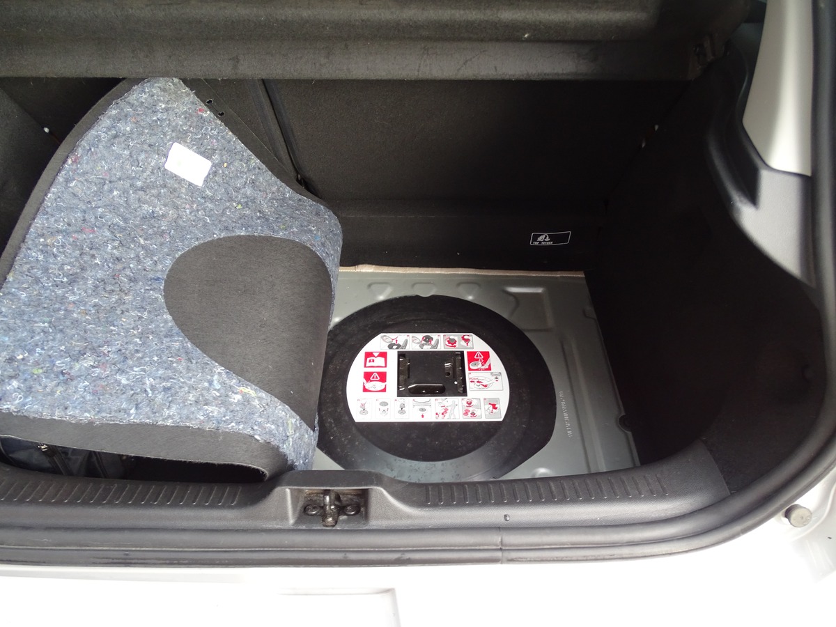 RENAULT Clio IV 1.2 16V 75