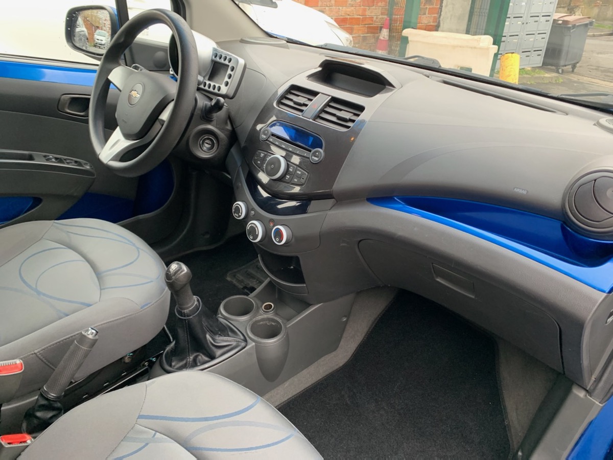 Chevrolet Spark 1.2l 16V 81 CV LT 4XCArte bleux 