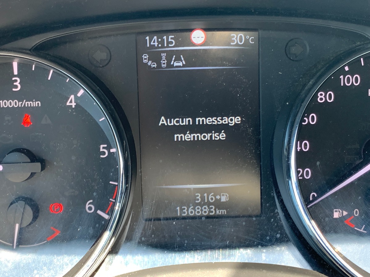 Nissan Qashqai 130 ch | Tekna | Toit panoramique | Caméra de recul | Régulateur vitesse | Attelage