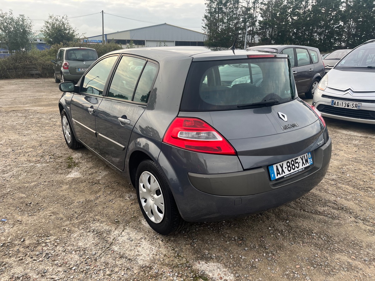 RENAULT Megane 1.9 dci 130ch 125696km