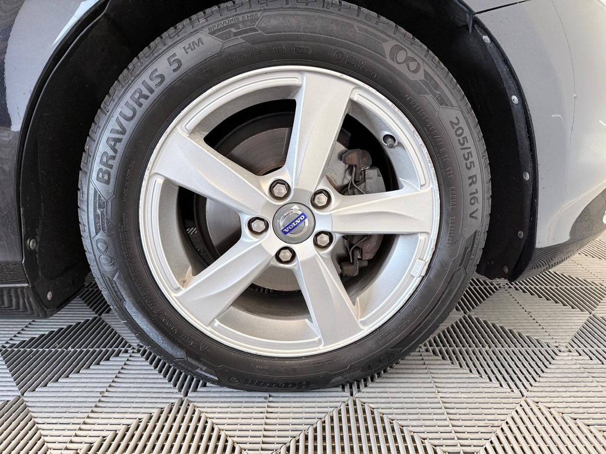 Volvo V40 1.6 D 115  KINETIC Première main