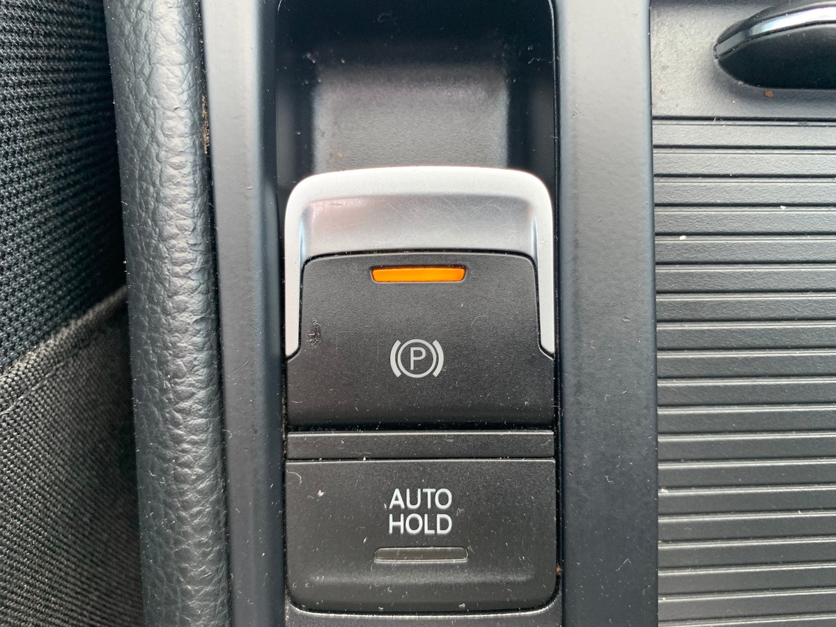 Volkswagen GOLF 7 105 ch | Confortline | Toit ouvrant | Régulateur de vitesse | Radar avant et arriére