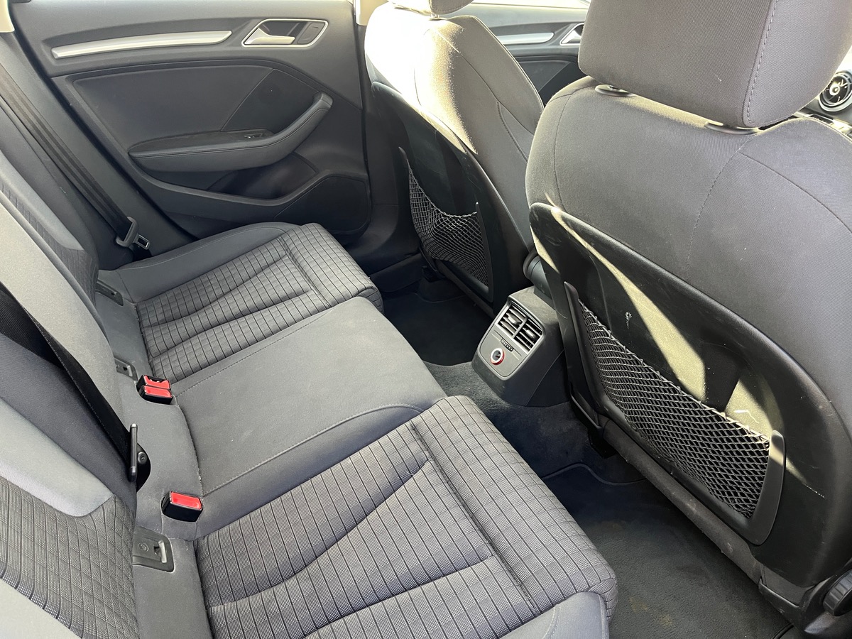 Audi A3 Limousine 1.6 TDI 110cv, Suivi entretien complet, courroie de distrib. OK, sièges chauffants