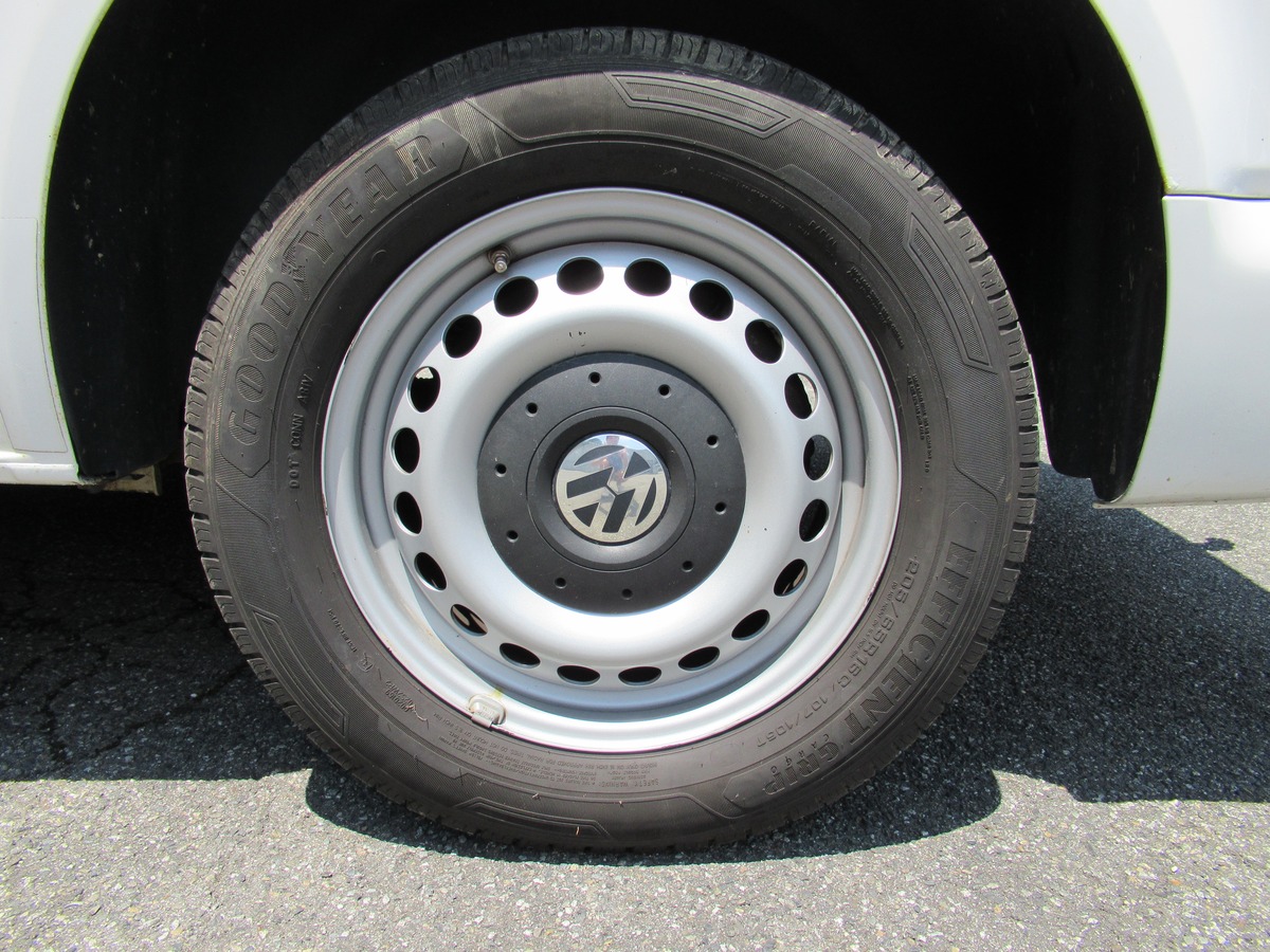 Volkswagen Multivan T5 2.0 TDI 140 TOIT RELEVABLE