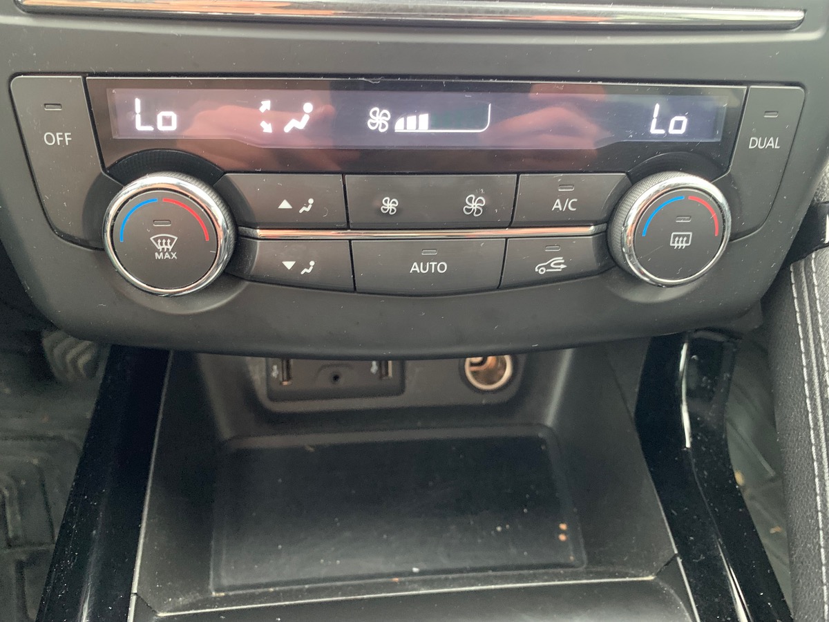 RENAULT Kadjar 110 ch | Business | Crochet d'attelage | Régulateur de vitesse | Radar avant arriére