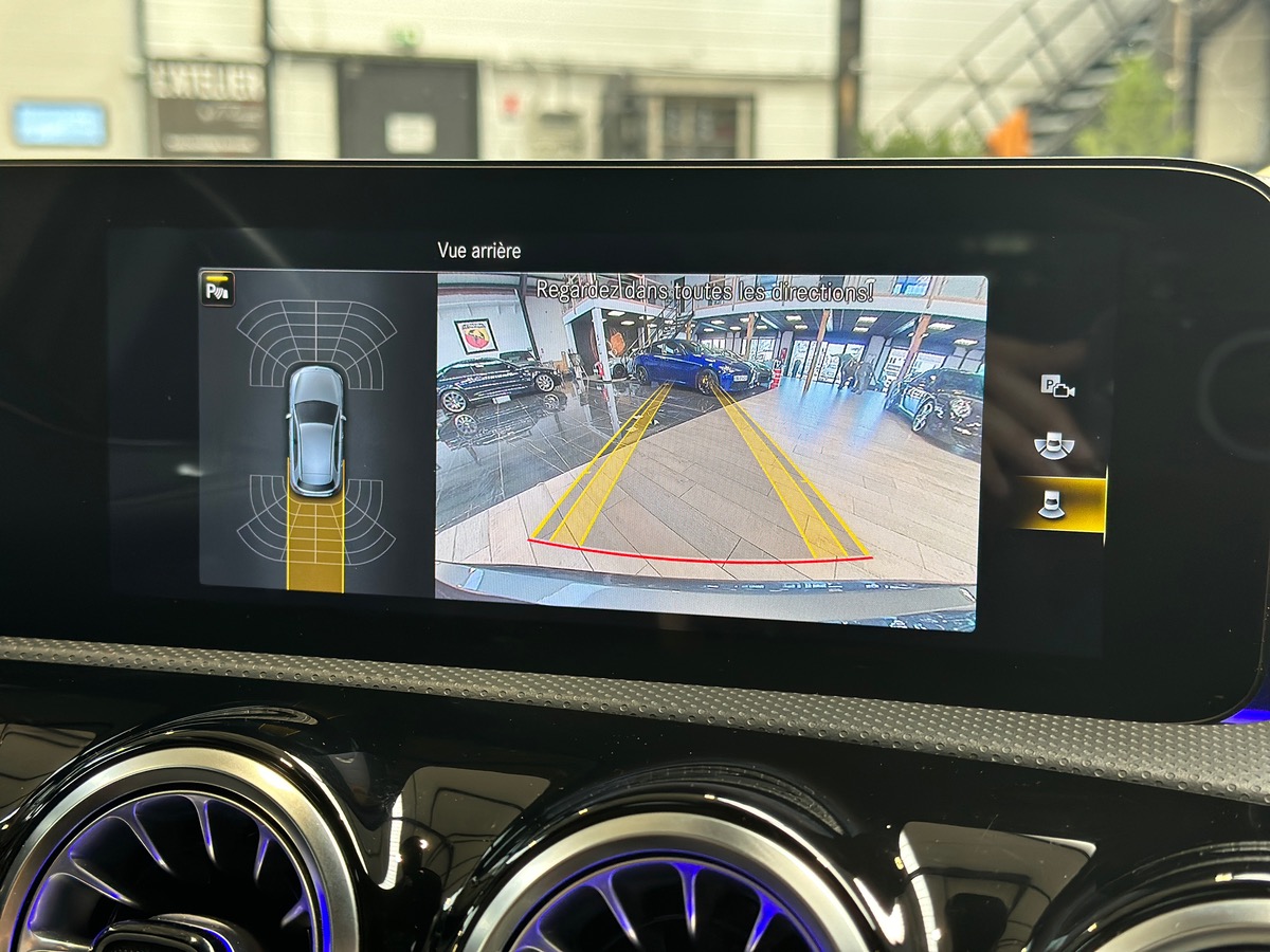 Mercedes-Benz Classe A 200 D AMG LINE - TOIT OUVRANT / GARANTIE MERCEDES 24 MOIS