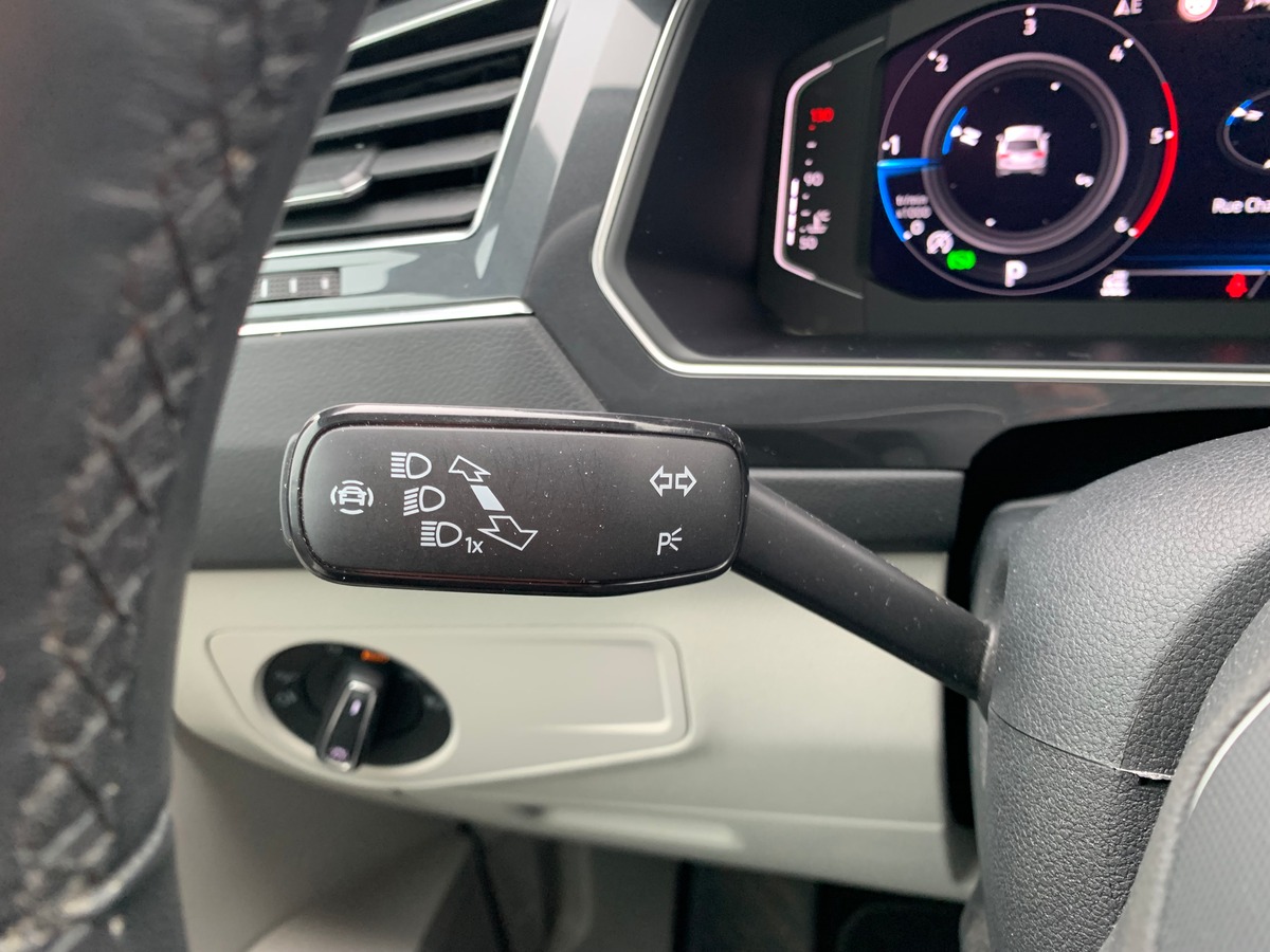 Volkswagen Tiguan 150 | ELEGANCE EXCLUSIVE | Toit ouvrant panoramique | Cuir | Caméra avant arriére