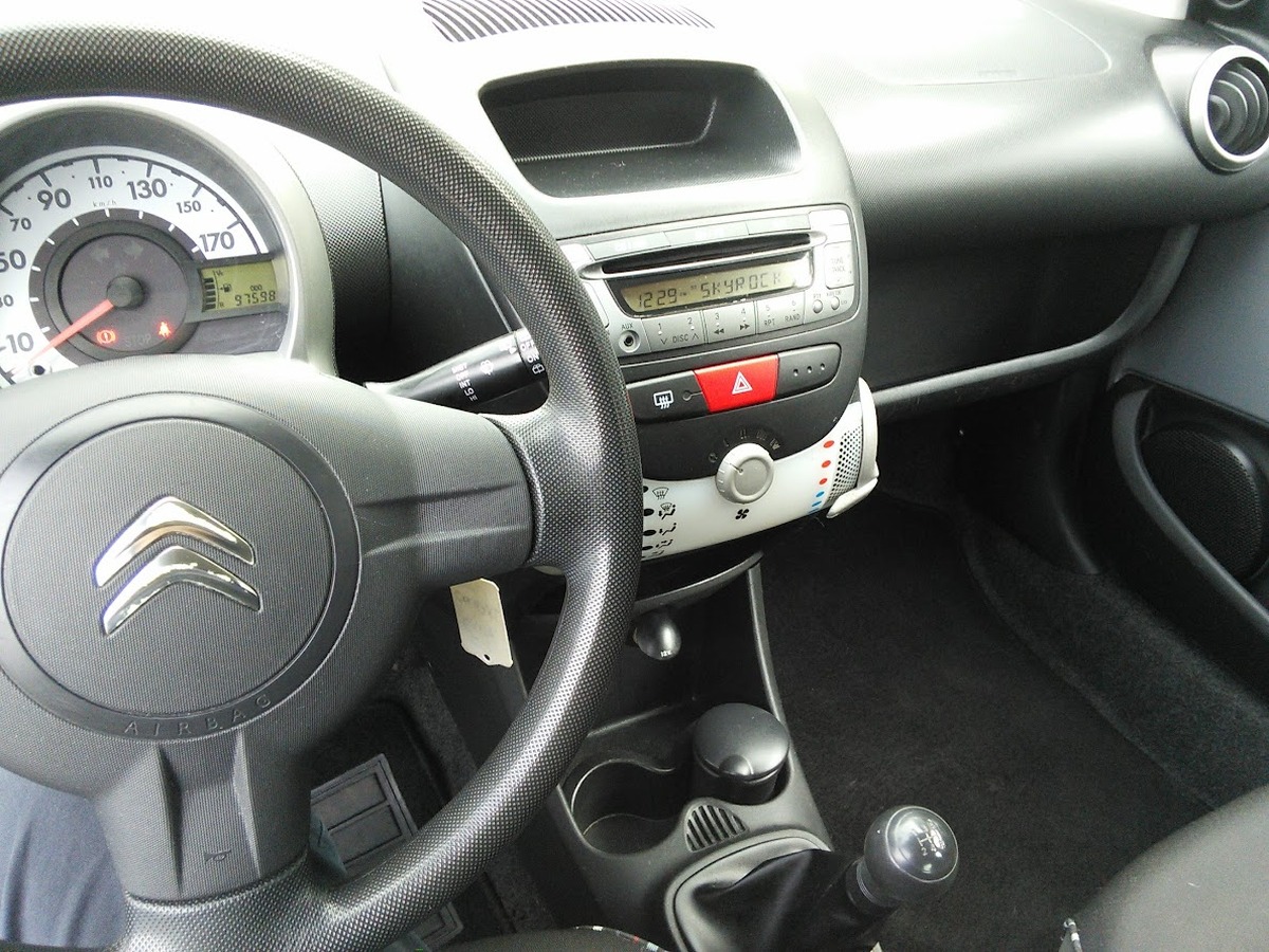 Citroën C1 1.0 68 Confort - MOTEUR A CHAINE DE DISTRIBUTION révisée GARANTIE