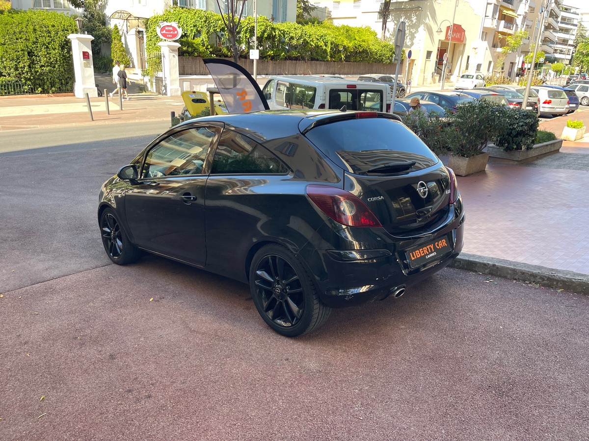Opel Corsa 1.4 100 CV / Km Réel / Jantes Noires / Clim / Moteur à Chaine