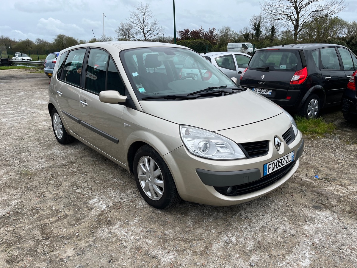 RENAULT Scenic 1.9 dci 111681KM