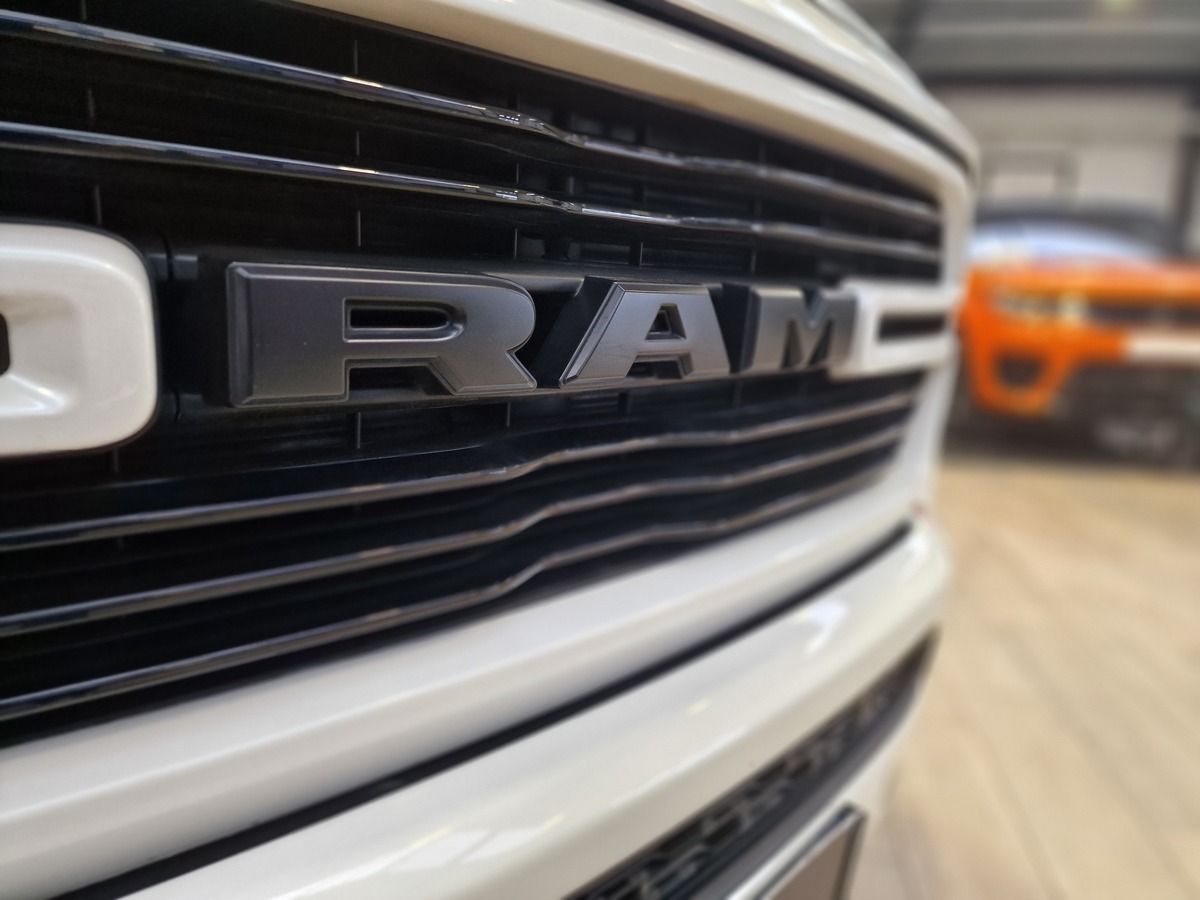 Dodge RAM 1500 5.7 HEMI V8 SPORT 390 59990E TTC G