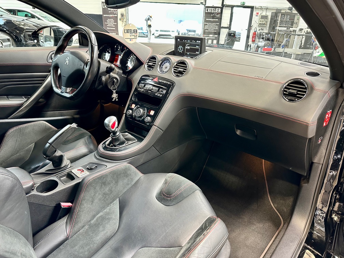 Peugeot RCZ R (2) 1.6 THP 270 h