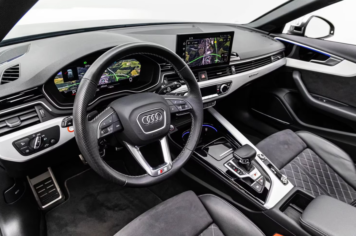 Audi S4 Avant V 3.0 TDI 341ch quattro tiptronic 8 Bang&Olufsen Toit ouvrant Attelage Feux matrix