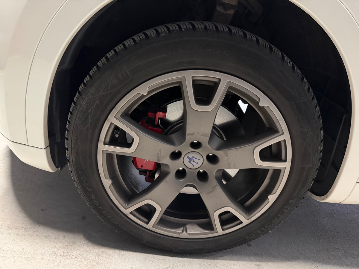 Maserati Levante 3.0 v6 GranSport Q4 Toit Panoramique Ouvrant / Carplay Android / Harman kardon