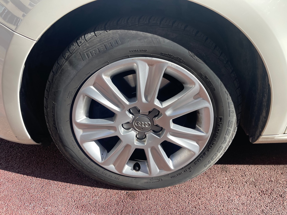 Audi A1 1.4 tfsi 122CV TOIT OUVRANT