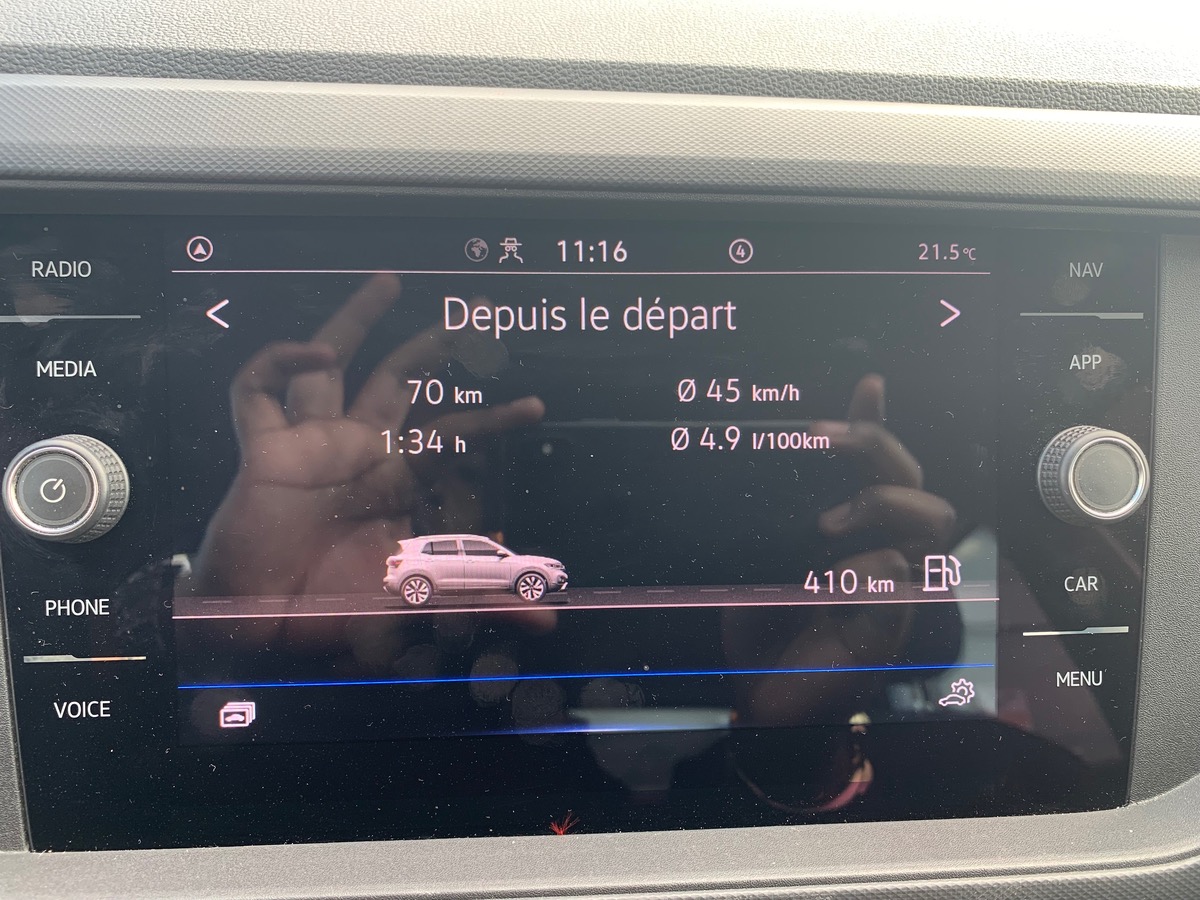 Volkswagen T-Cross 95 ch | Base | Attelage | Pack Stationnement arriére avant | Climatisation