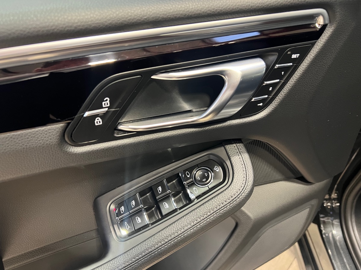 Porsche Macan S (2) 3.0 V6 354 ch PDK7 FR + ETHANOL