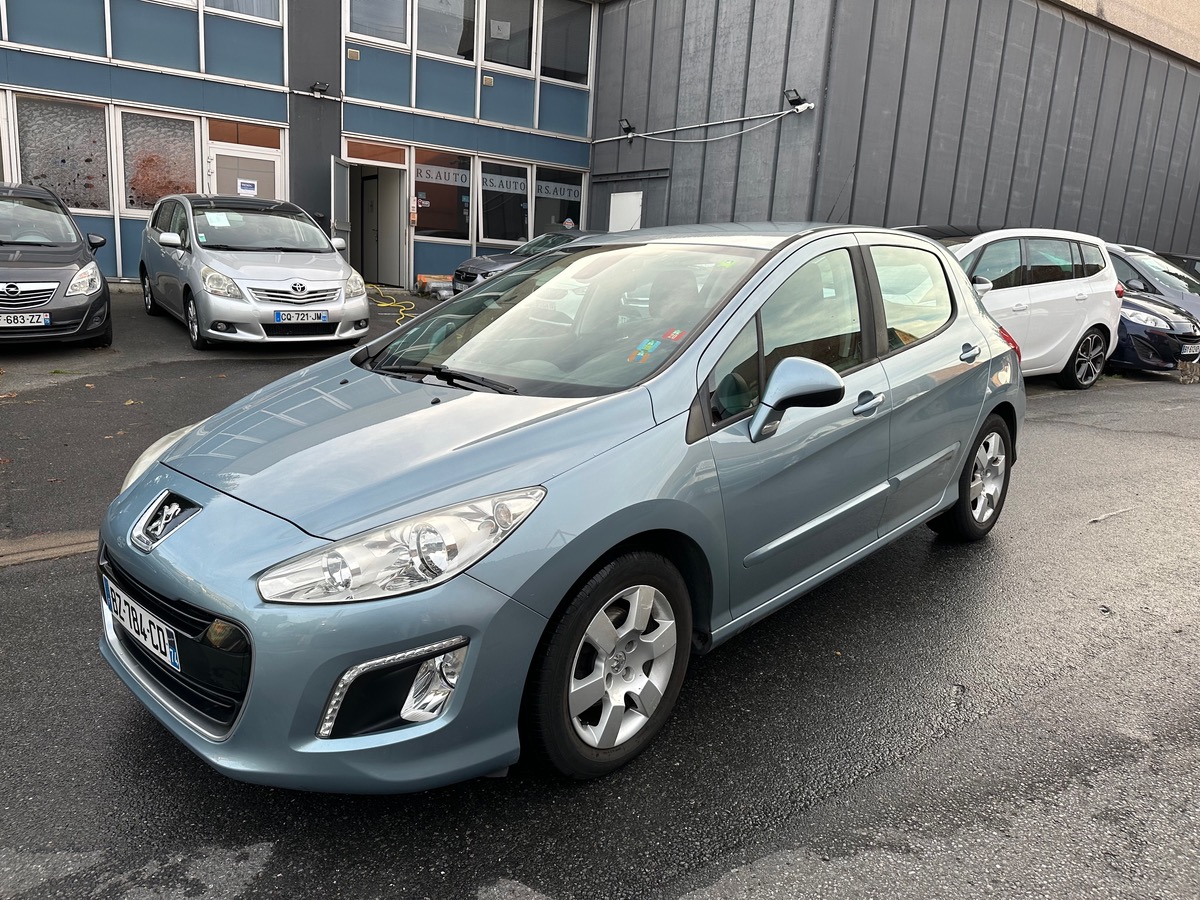 Peugeot 308 1.6 HDI 92 CV 1er main 4X 
