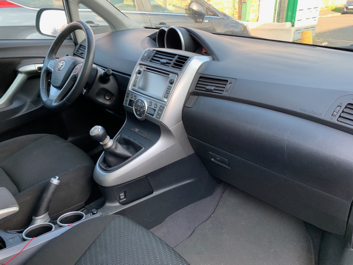 Toyota Verso 2.0 D-4D 126 CV 1er main 7 pl 4XCBL
