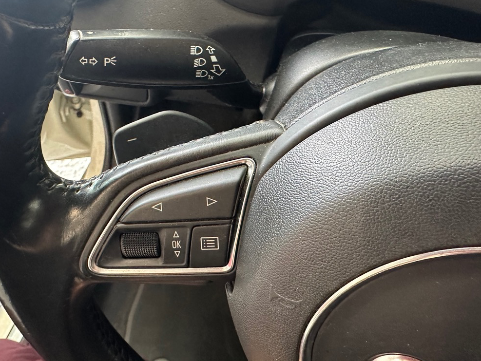 Audi A1 1.4 TFSI 122 AMBITION LUXE S TRONIC