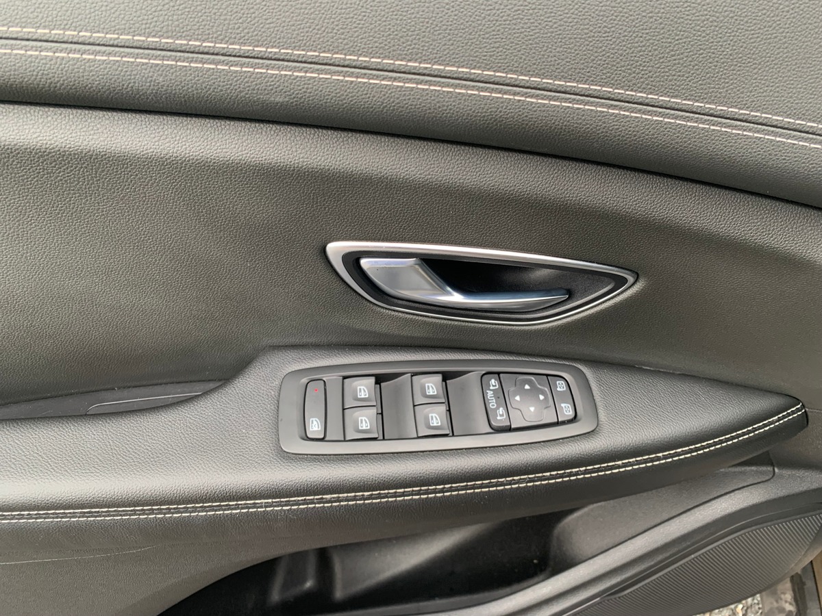 RENAULT Scenic INTENS | Système d'accès, démarrage sans clé | Caméra de recul | Phares avant LED