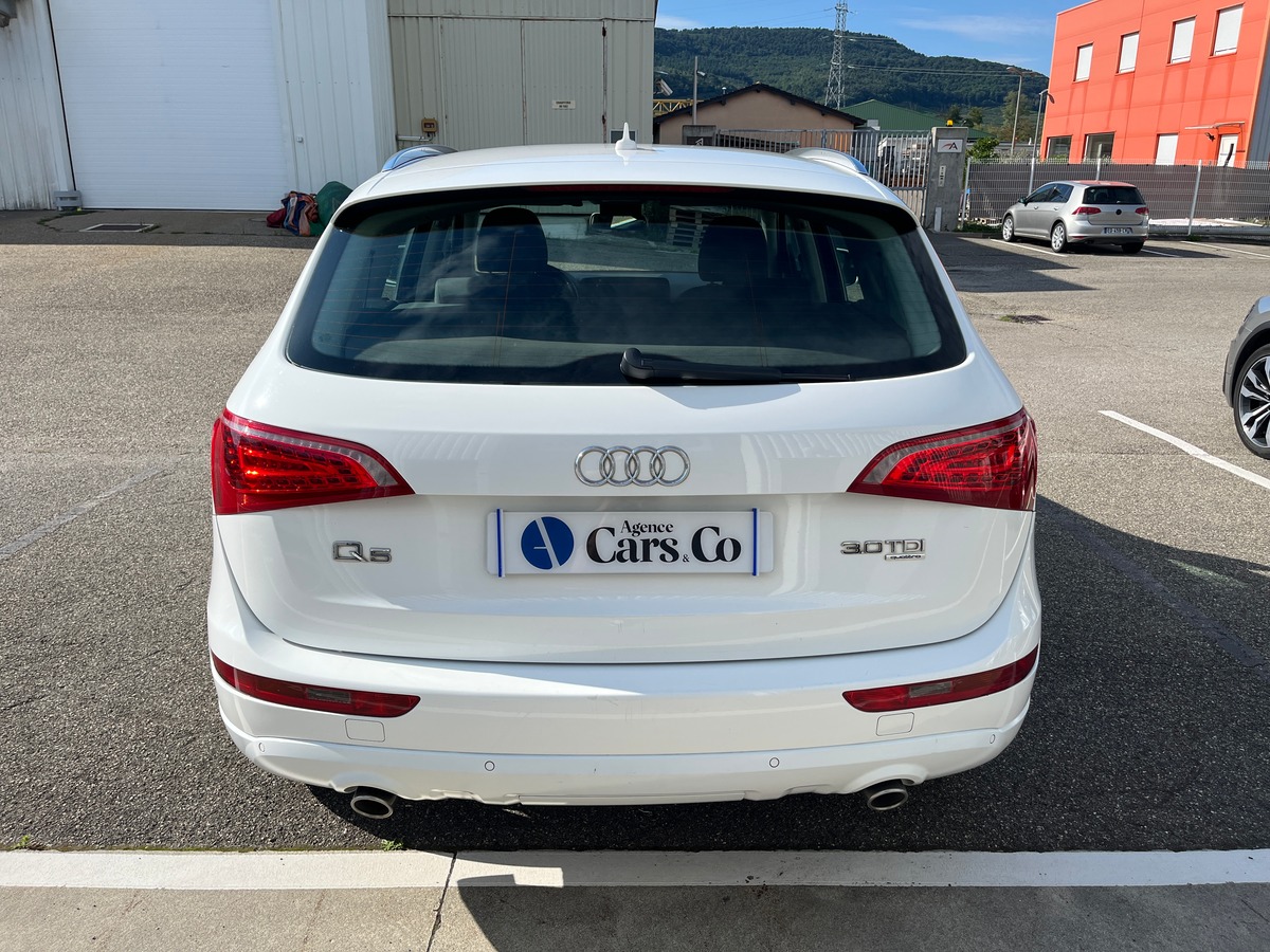 Audi AUDI Q5 V6 3.0 TDI QUATTRO Sline 239ch, ATTELAGE, REGULATEUR, LIMITEUR
