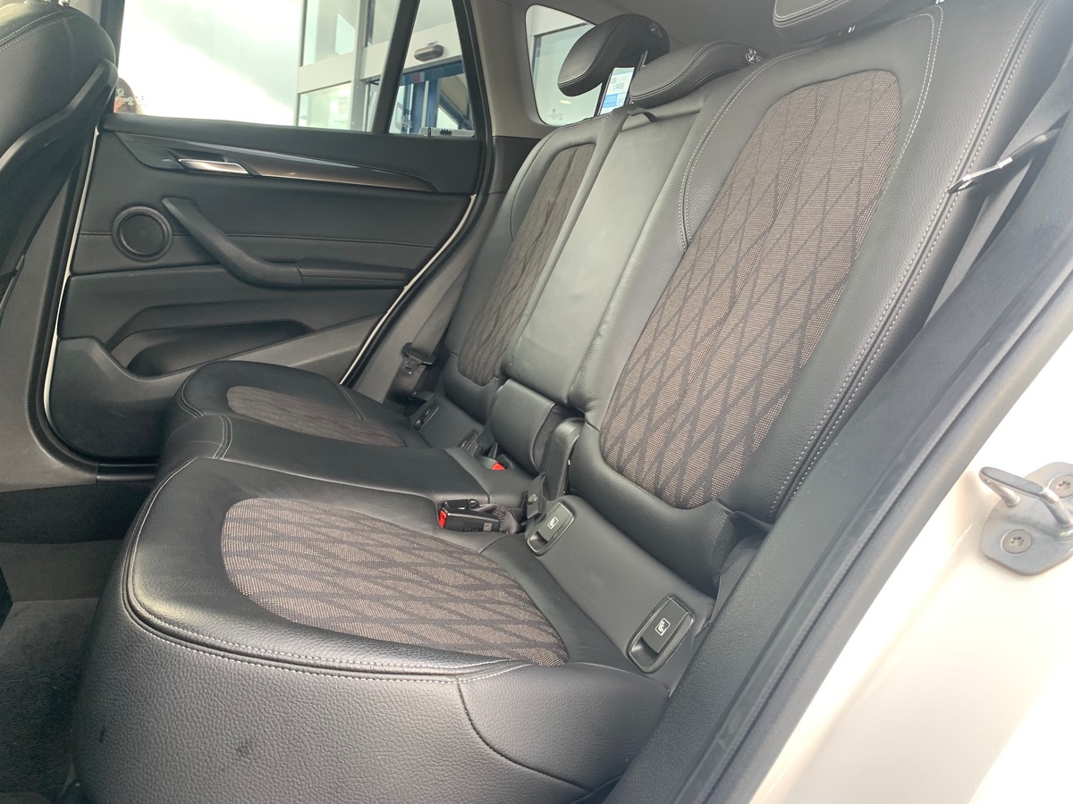 Bmw X1 115 chevaux | X-Line | Caméra de recul | Sièges chauffants | Régulateur de vitesse | GPS