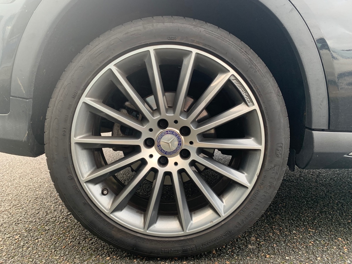 Mercedes-Benz GLA 177 | FASCINATION | Toit Panoramique NEUF | Caméra Recul | Attelage | 4MATIC