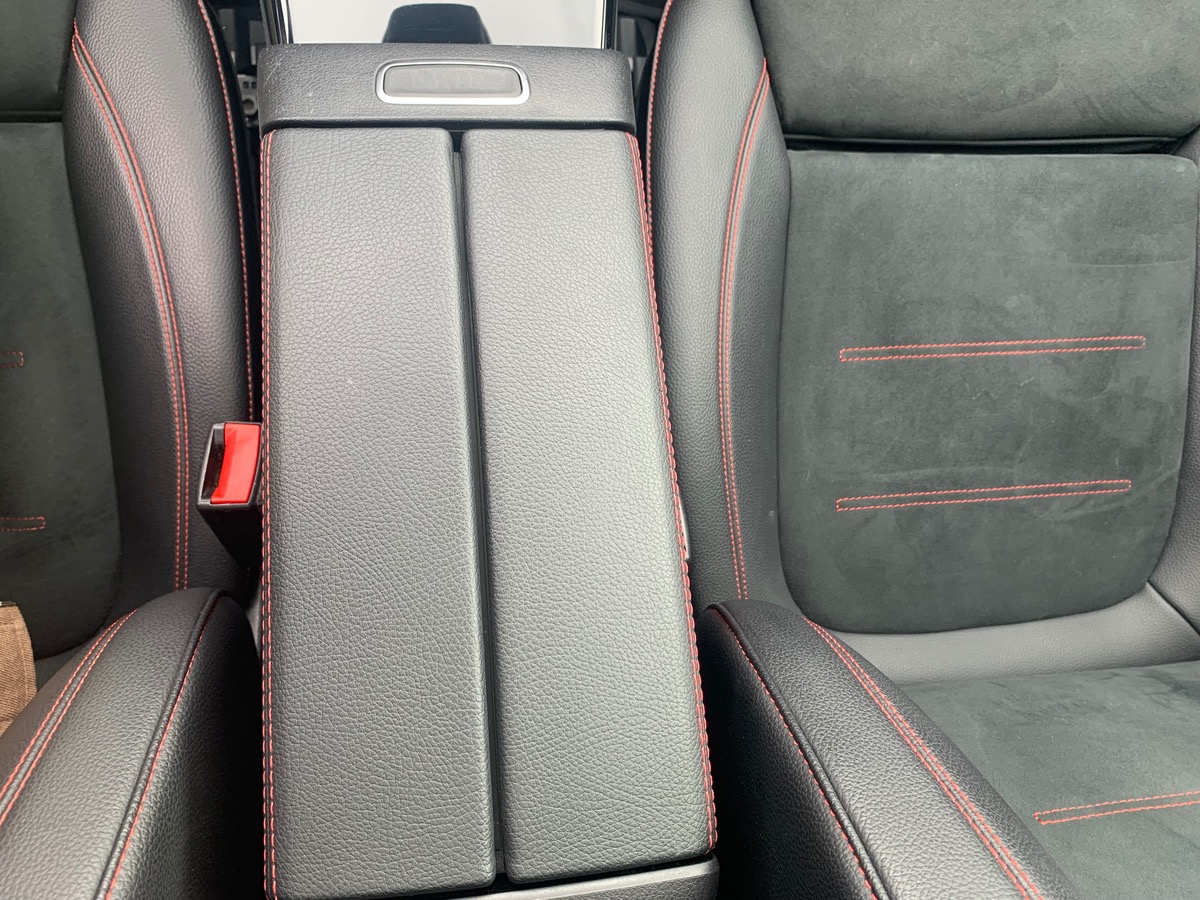 Mercedes-Benz Classe A 225 ch | AMG LINE | Toit ouvrant panoramique | Eclairage d'Ambiance | 4 MATIC