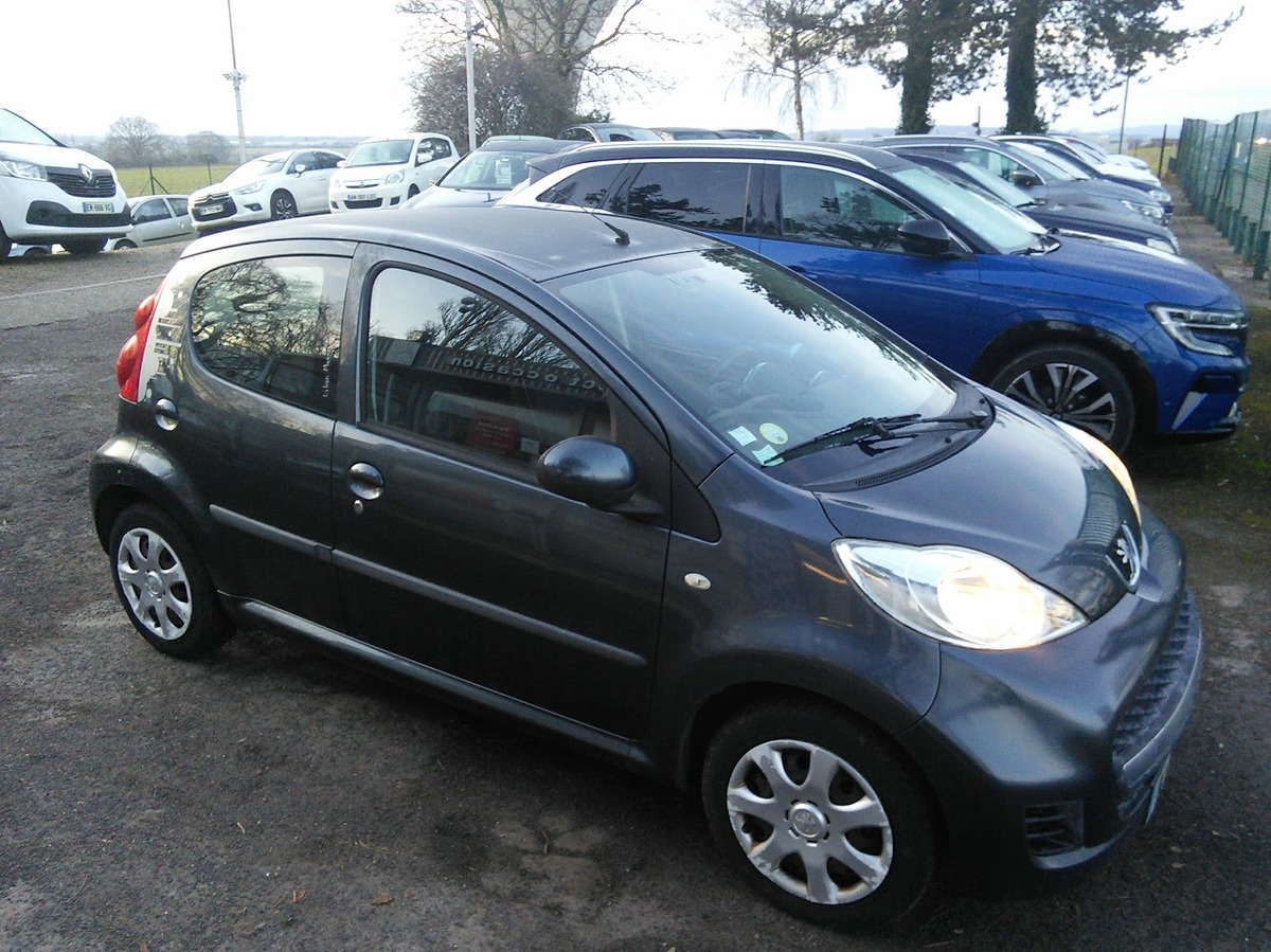 Peugeot 107 1.0 68 CV Allure CLIM 5portes 4 PNEUS NEUFS