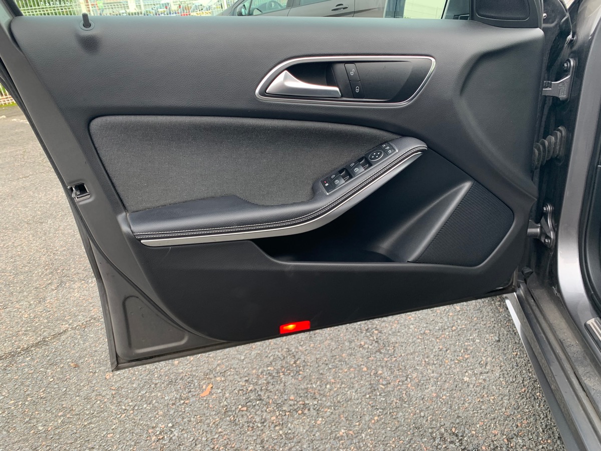 Mercedes-Benz Classe A 136 | Sport Edition | GPS | Caméra recul | Démarrage sans clé | Jantes Alu 18